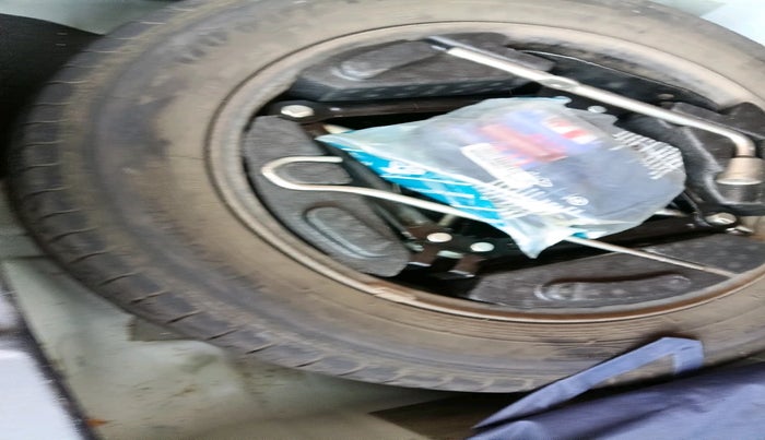 2020 Tata NEXON XM PETROL, Petrol, Manual, 44,396 km, tyre