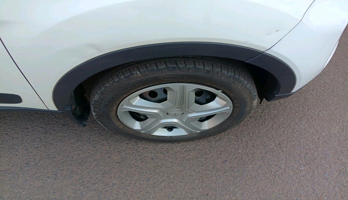 2020 Tata NEXON XM PETROL, Petrol, Manual, 44,396 km, tyre