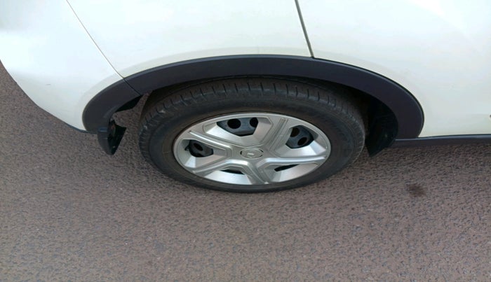 2020 Tata NEXON XM PETROL, Petrol, Manual, 44,396 km, tyre