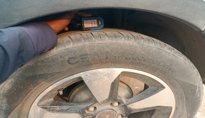 2017 Tata NEXON XZ PLUS DIESEL, Diesel, Manual, 1,28,966 km, tyre