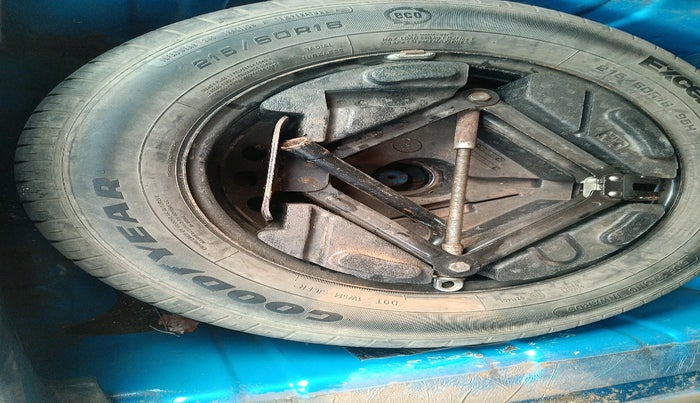 2017 Tata NEXON XZ PLUS DIESEL, Diesel, Manual, 1,28,966 km, tyre