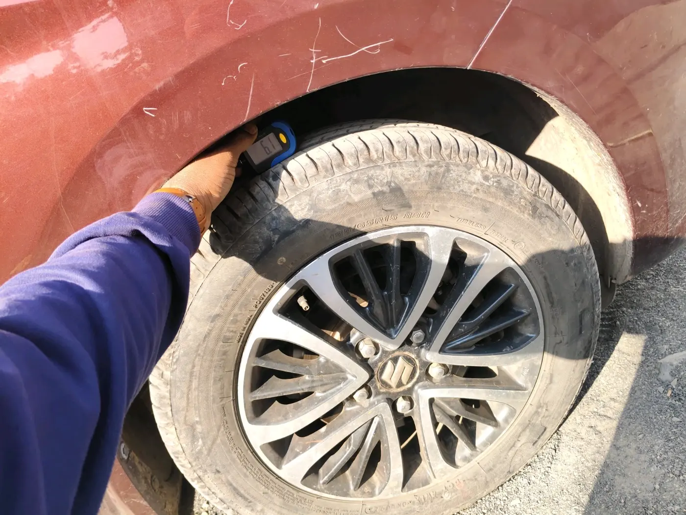 2022 Maruti Ertiga ZXI+ AT SHVS, CNG, Automatic, 57,600 km, tyre