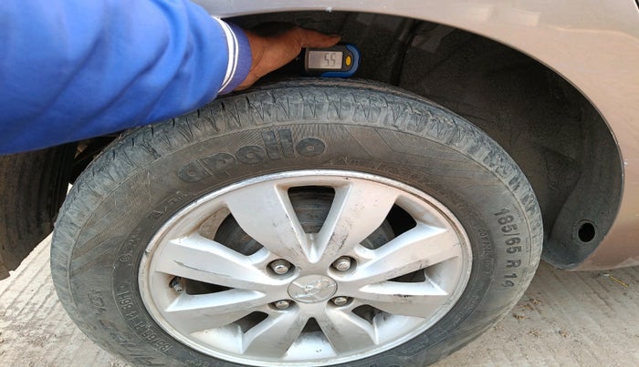 2012 Hyundai i20 SPORTZ 1.2, Petrol, Manual, 62,769 km, tyre