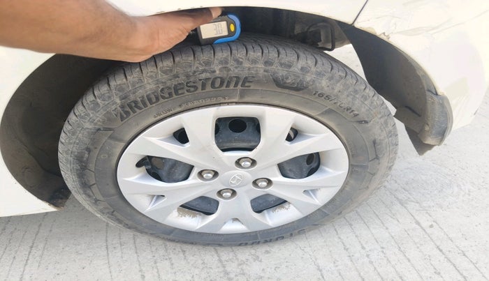 2016 Hyundai Grand i10 SPORTZ 1.1 CRDI, Diesel, Manual, 1,39,685 km, tyre