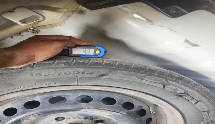 2016 Hyundai Grand i10 SPORTZ 1.1 CRDI, Diesel, Manual, 1,39,685 km, tyre