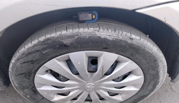 2015 Toyota Etios G, Petrol, Manual, 46,678 km, tyre