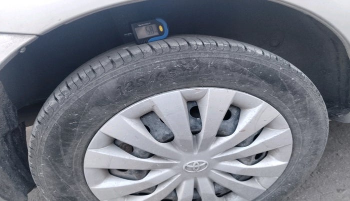 2015 Toyota Etios G, Petrol, Manual, 46,678 km, tyre