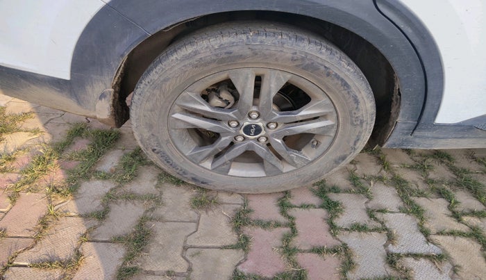 2023 KIA CARENS PRESTIGE 1.5 DIESEL IMT 7 STR, Diesel, Manual, 23,886 km, tyre