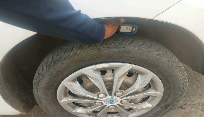 2016 Datsun Go A, Petrol, Manual, 1,11,813 km, tyre