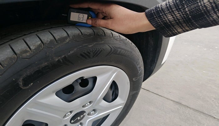 2024 KIA SELTOS  HTK 1.5 PETROL MT, Petrol, Manual, 7,100 km, tyre