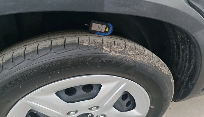 2024 KIA SELTOS  HTK 1.5 PETROL MT, Petrol, Manual, 7,100 km, tyre