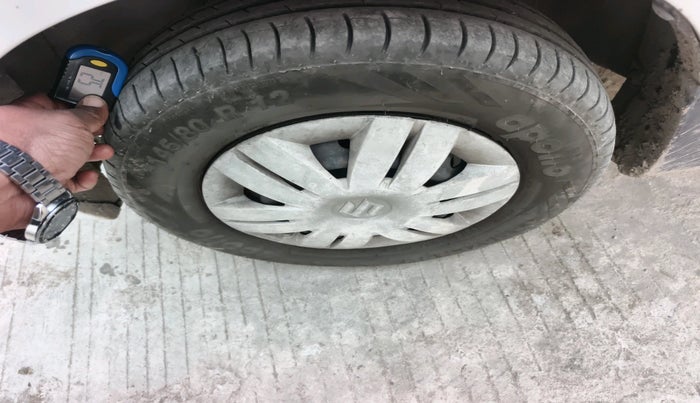 2017 Maruti Alto 800 LXI, Petrol, Manual, 1,02,040 km, tyre