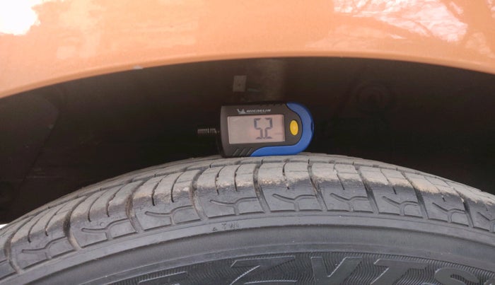 2016 Hyundai Grand i10 ASTA (O) AT 1.2 KAPPA VTVT, Petrol, Automatic, 32,141 km, tyre