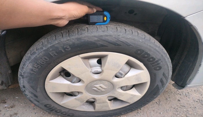 2012 Maruti Wagon R 1.0 LXI, Petrol, Manual, 1,02,255 km, tyre