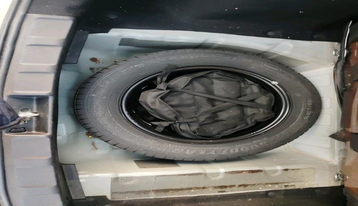 2021 Tata NEXON XM SUNROOF PETROL, Petrol, Manual, 35,007 km, tyre