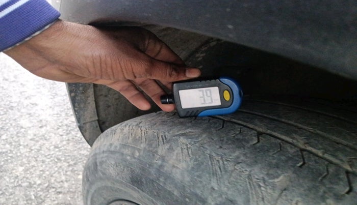 2022 Tata Safari XZ PLUS DARK EDITION, Diesel, Manual, 1,02,639 km, tyre