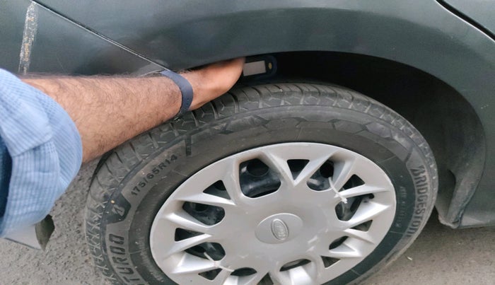 2017 Ford Figo Aspire TREND 1.2 PETROL, Petrol, Manual, 85,826 km, tyre