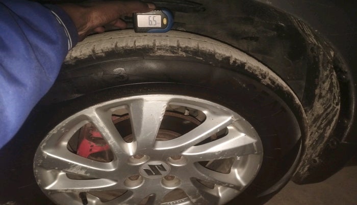 2015 Maruti Swift VDI, Diesel, Manual, 89,676 km, tyre