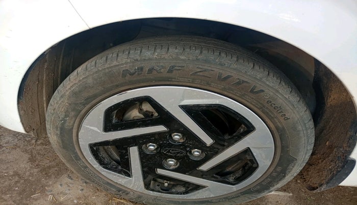 2023 Hyundai GRAND I10 NIOS SPORTZ 1.2 KAPPA VTVT, Petrol, Manual, 20,695 km, tyre