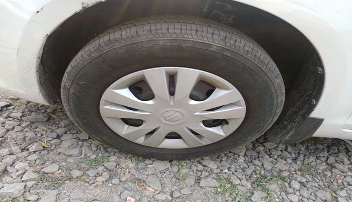 2014 Maruti Swift Dzire VXI, Petrol, Manual, 1,48,893 km, tyre