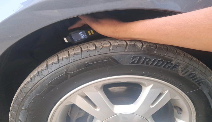 2011 Hyundai i20 ASTA 1.2, Petrol, Manual, 94,683 km, tyre