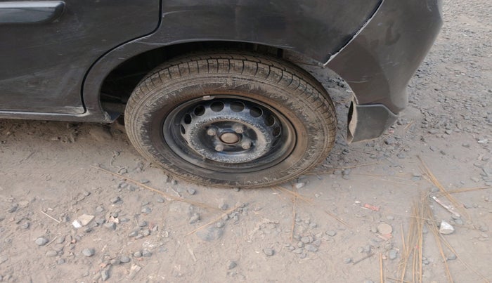 2015 Maruti Alto 800 LXI, Petrol, Manual, 34,284 km, tyre