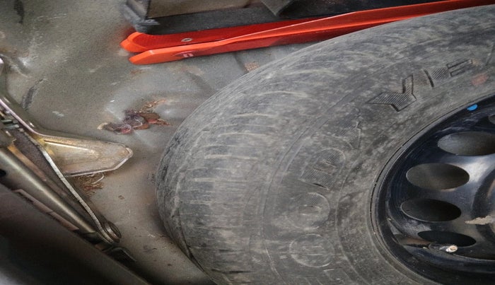 2015 Maruti Alto 800 LXI, Petrol, Manual, 34,284 km, tyre