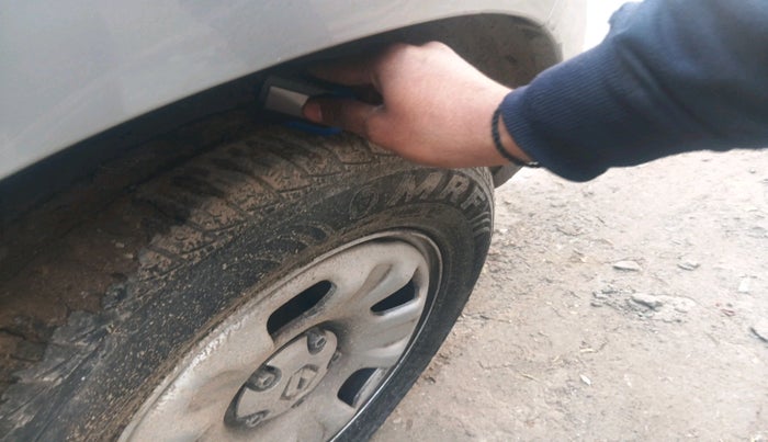 2013 Renault Duster RXL PETROL, Petrol, Manual, 81,874 km, tyre