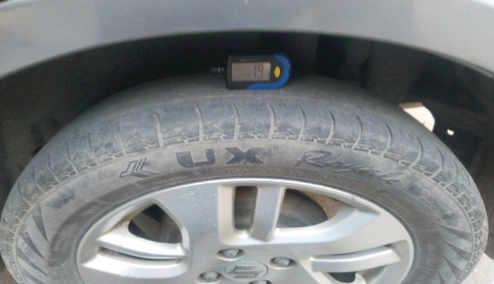 2014 Maruti Swift Dzire ZXI, Petrol, Manual, 1,78,355 km, tyre