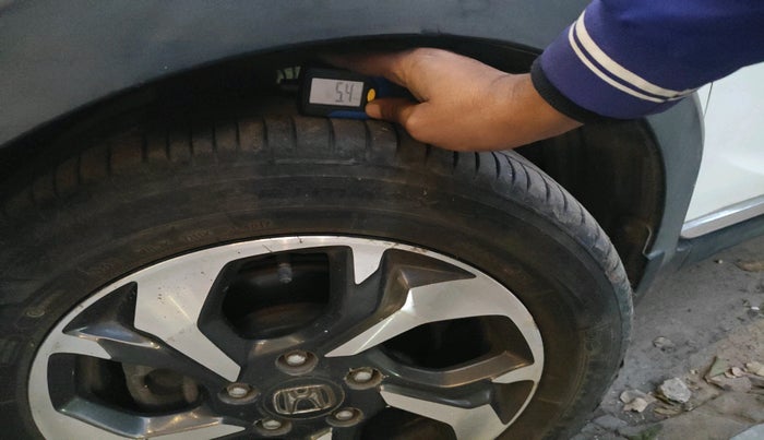 2018 Honda BR-V 1.5L I- DTEC VX, Diesel, Manual, 34,415 km, tyre