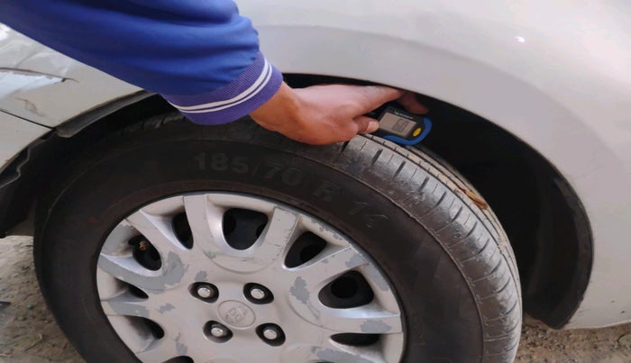 2011 Hyundai i20 MAGNA 1.2, Petrol, Manual, 1,47,415 km, tyre