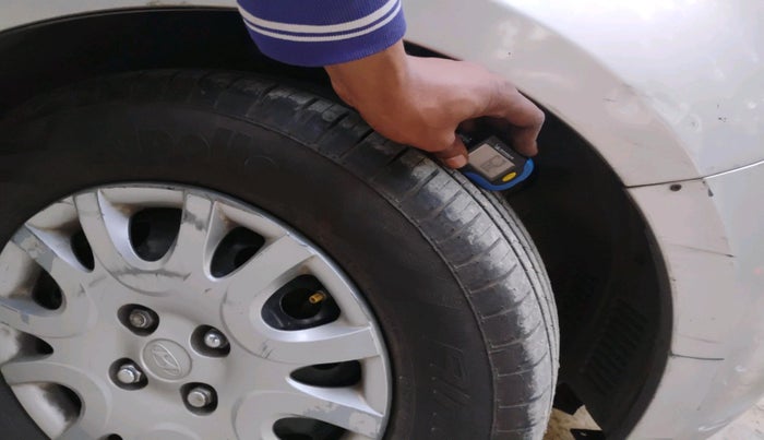 2011 Hyundai i20 MAGNA 1.2, Petrol, Manual, 1,47,415 km, tyre