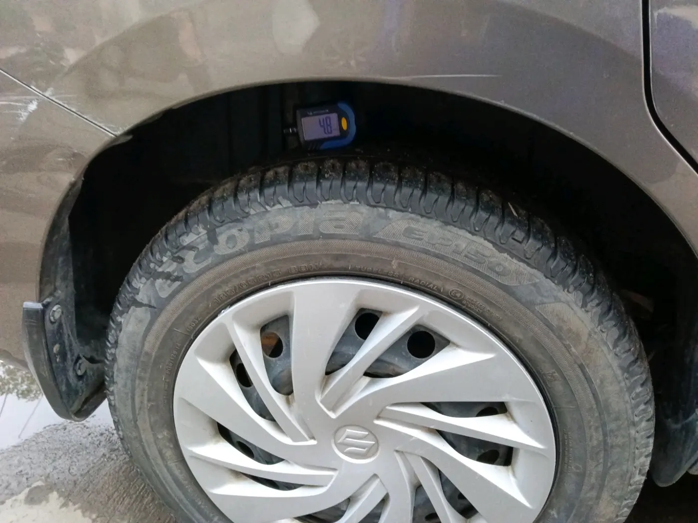 2022 Maruti Ertiga VXI CNG, CNG, Manual, 39,470 km, tyre
