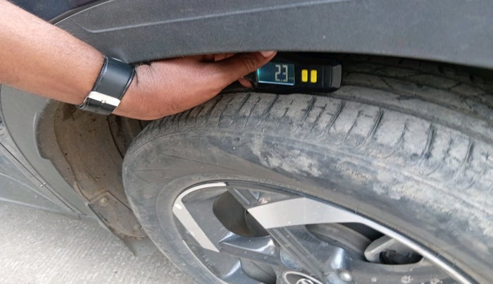 2019 Hyundai VENUE SX 1.0 (O) TURBO, Petrol, Manual, 18,235 km, tyre