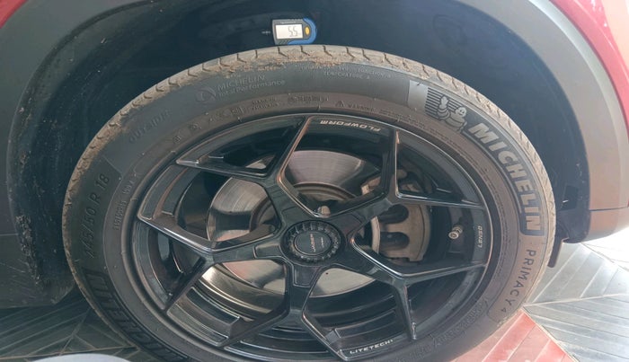 2022 Mercedes Benz GLB  220d Progressive Line, Diesel, Automatic, 18,301 km, tyre