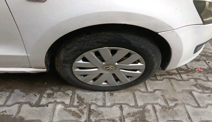 2012 Volkswagen Polo COMFORTLINE 1.2L, Diesel, Manual, 1,28,329 km, tyre