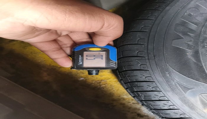 2012 Maruti Alto 800 LXI, Petrol, Manual, 28,705 km, tyre