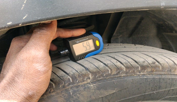 2021 Nissan MAGNITE XV MT, Petrol, Manual, 86,884 km, tyre