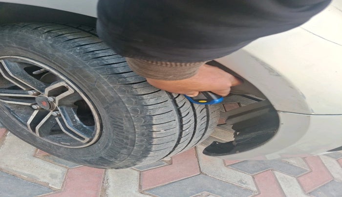 2012 Maruti Ritz VDI, Diesel, Manual, 1,43,855 km, tyre