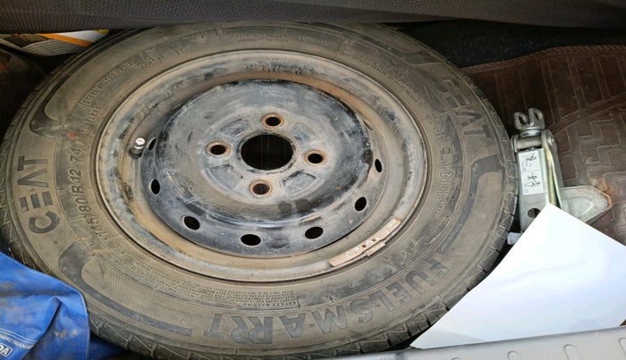 2014 Maruti Alto 800 LXI, Petrol, Manual, 67,000 km, tyre