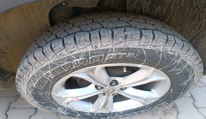 2020 Tata Harrier XZ 2.0L, Diesel, Manual, 1,13,218 km, tyre