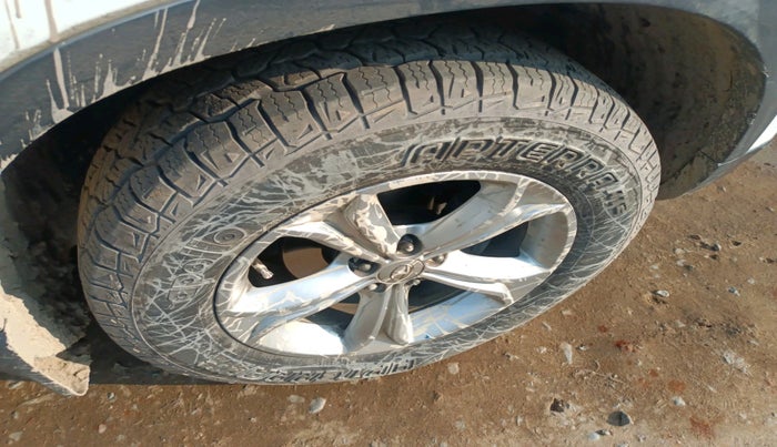 2020 Tata Harrier XZ 2.0L, Diesel, Manual, 1,13,218 km, tyre