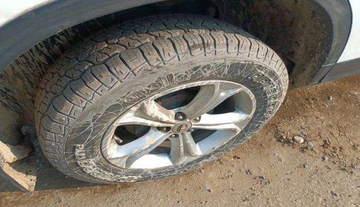 2020 Tata Harrier XZ 2.0L, Diesel, Manual, 1,13,218 km, tyre