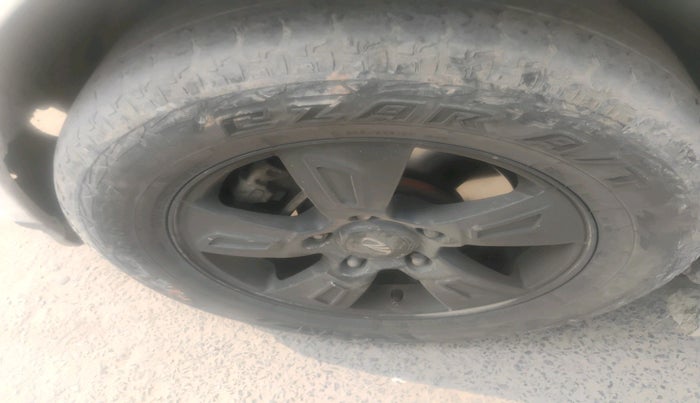 2013 Mahindra XUV500 W8, Diesel, Manual, 1,25,825 km, tyre