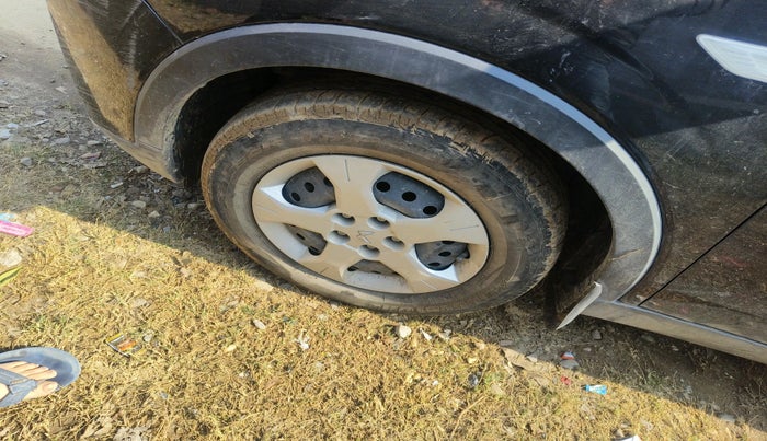 2023 Mahindra XUV300 W6 1.5 Diesel, Diesel, Manual, 11,192 km, tyre