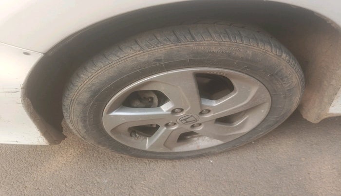 2015 Honda City 1.5L I-VTEC VX, Petrol, Manual, 79,379 km, tyre