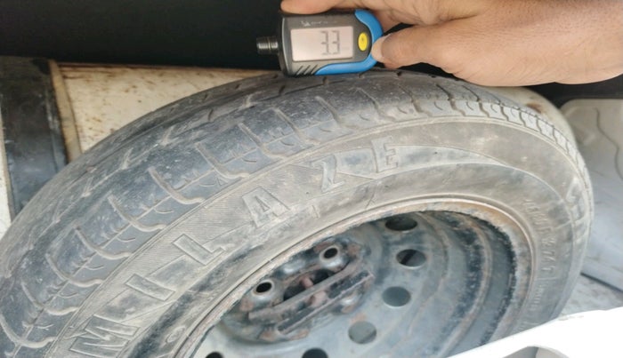 2015 Hyundai Eon D-LITE+, Petrol, Manual, 84,569 km, tyre