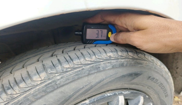 2015 Hyundai Eon D-LITE+, Petrol, Manual, 84,569 km, tyre