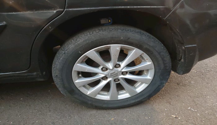 2014 Maruti Ertiga VXI CNG, CNG, Manual, 89,935 km, tyre