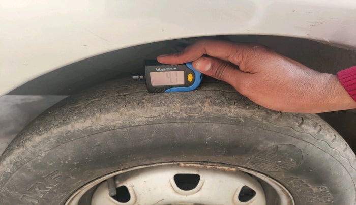 2018 Maruti Eeco 7 STR, Petrol, Manual, 1,15,051 km, tyre